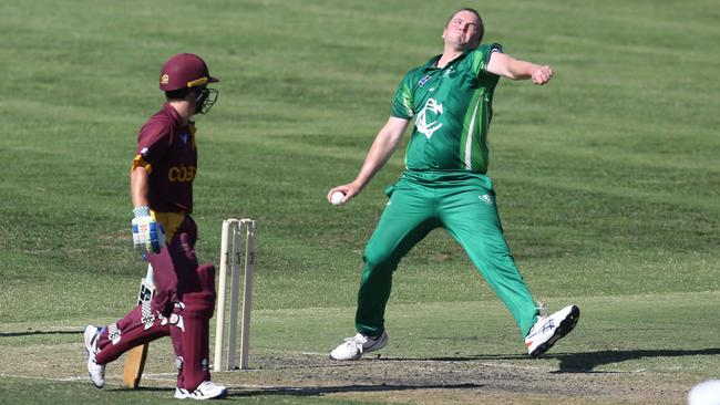 VSDCA: Hamish Patterson bowling for Croydon. Picture: Stuart Milligan