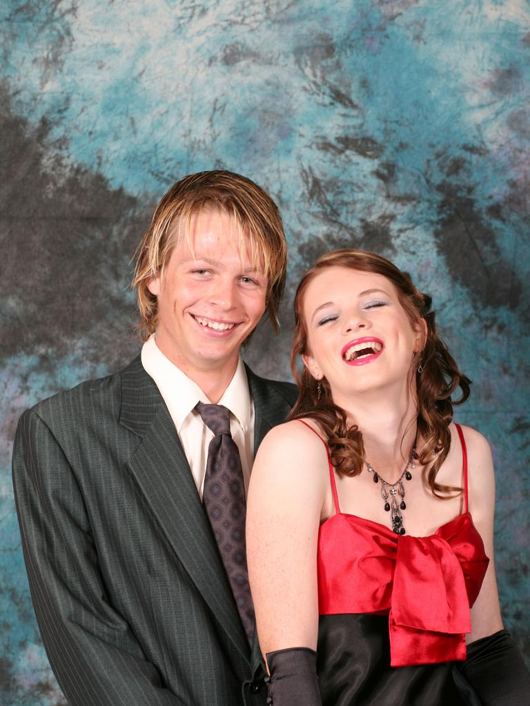 Dylan Edwards and Cassie Williams at the 2009 Nhulunbuy High School formal. Picture: NT NEWS