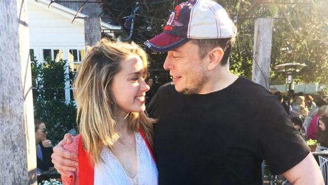 Amber Heard and Elon Musk at the Paddock Bakery on the Gold Coast in 2017.