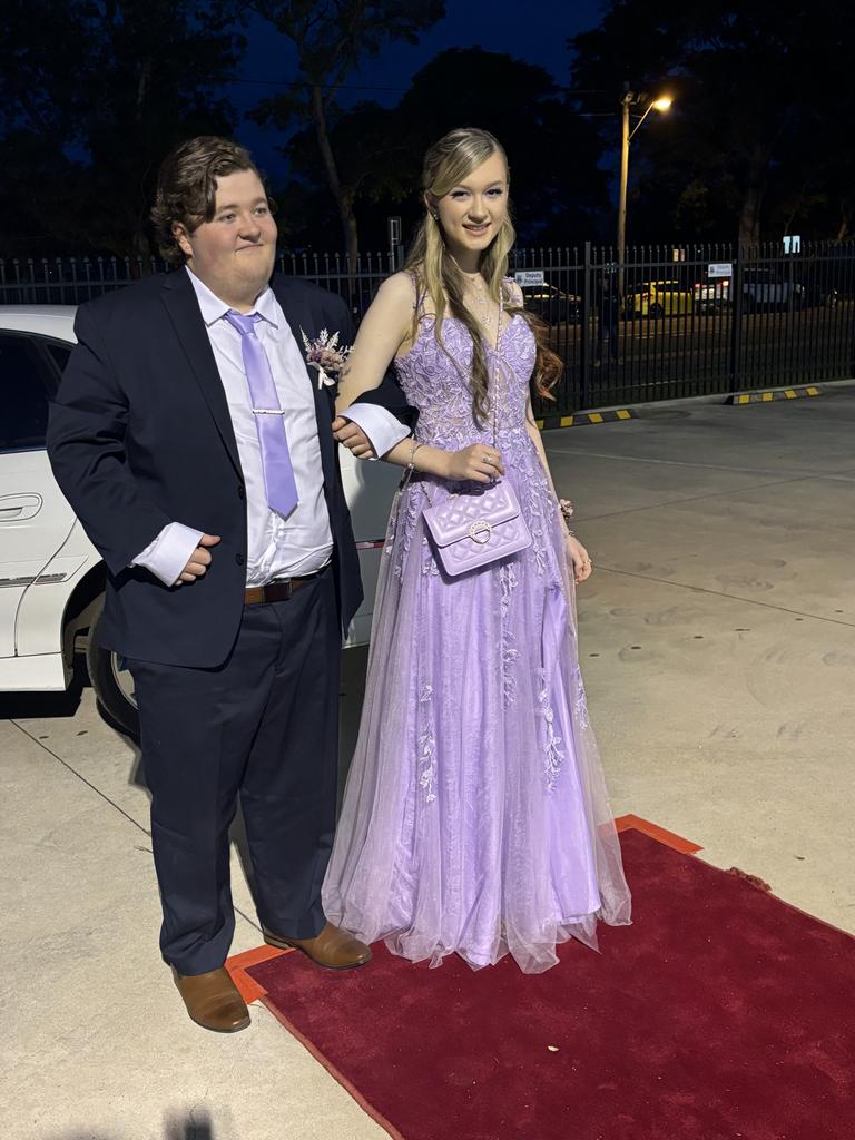 Maryborough State High School students arriving at their formal.