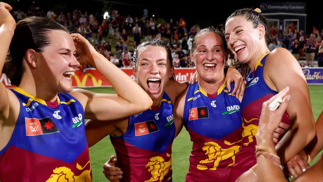 (L-R) Sophie Conway, Jade Ellenger, Breanna Koenen and Tahlia Hickie celebrate. (Photo by Michael Willson/AFL Photos via Getty Images)