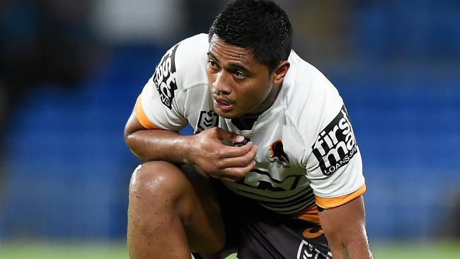 GOLD COAST, AUSTRALIA - MARCH 19: Anthony Milford of the Broncos looks dejected during the round two NRL match between the Gold Coast Titans and the Brisbane Broncos at Cbus Super Stadium on March 19, 2021, in Gold Coast, Australia. (Photo by Matt Roberts/Getty Images)