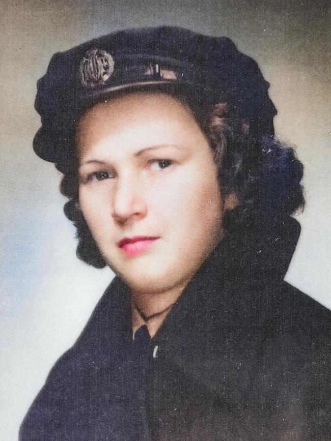 Mavis Obst during World War II