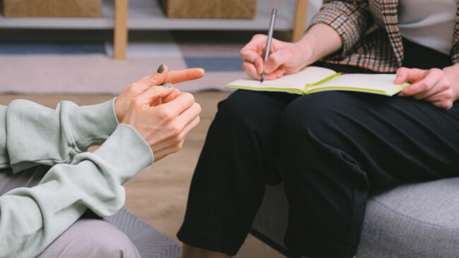 Holistic psychology also helps to take away judgment and comparison – removing the shame, blame and stigma out of seeking professional support. Image: Pexels