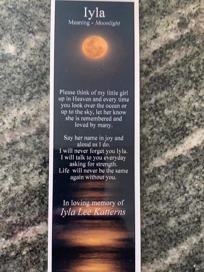 A bookmark commemorating Iyla Katterns’ life.