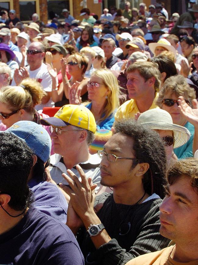 The audince at the 2006 Manly Jazz Festival Picture: Joe Murphy