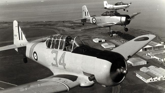 Warriors of the sky celebrate the 75th anniversary of the first pilots course at RAAF's Point Cook base in 1989.