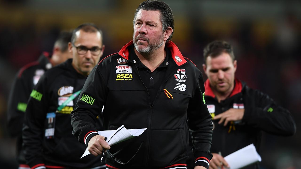 ADELAIDE, AUSTRALIA - MAY 21: Brett Ratten, coach of the Saints, during the round 10 AFL match between the Adelaide Crows and the St Kilda Saints at Adelaide Oval on May 21, 2022 in Adelaide, Australia. (Photo by Mark Brake/Getty Images)