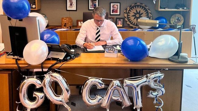 Deputy Prime Minister and mad Cats fan Richard Marles decked out his office in blue and white.