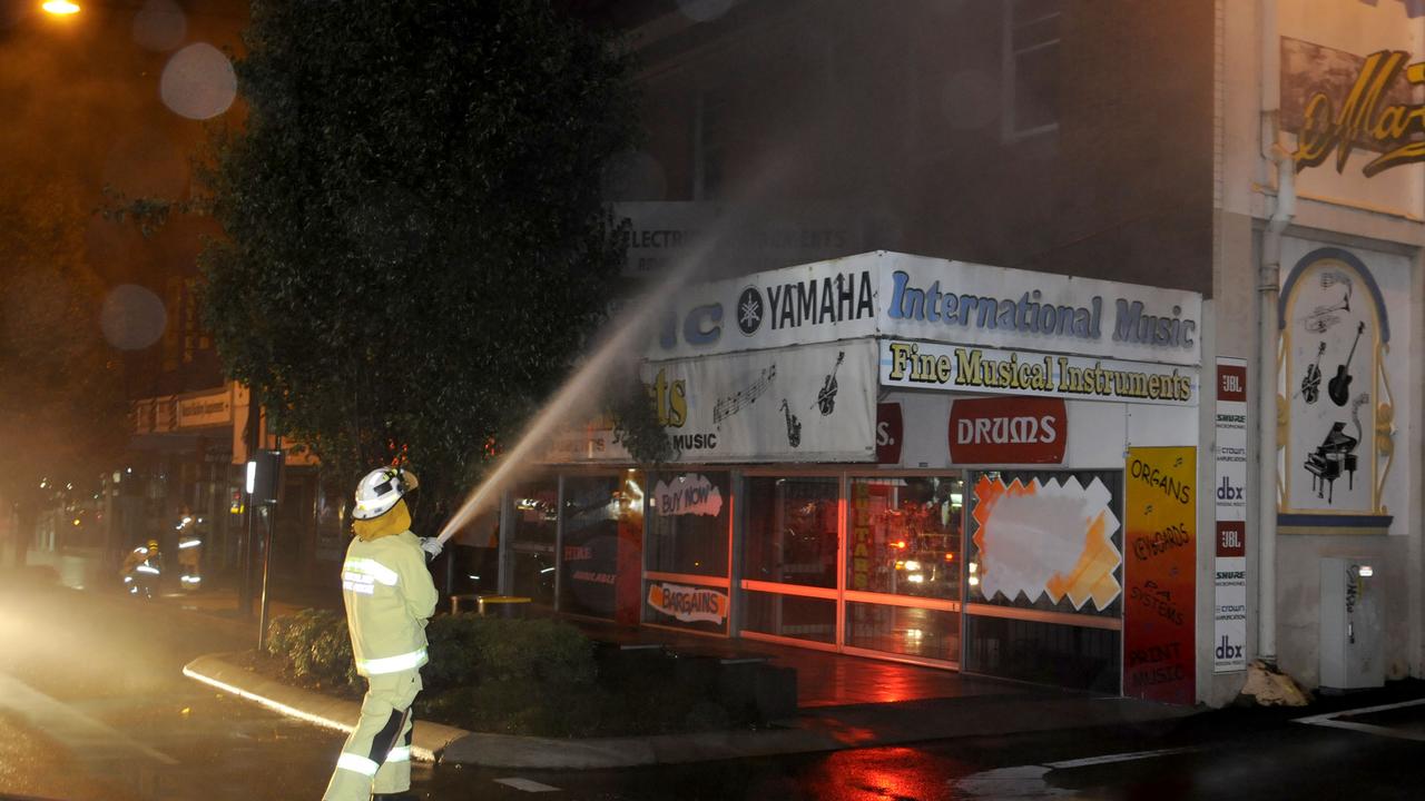 Fire above International Music and Boogie Shack in Toowoomba. Photo Nev Madsen / The Chronicle