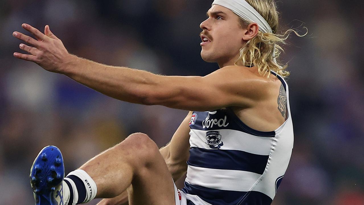 ‘Cautious approach’: Cats provide Smith update