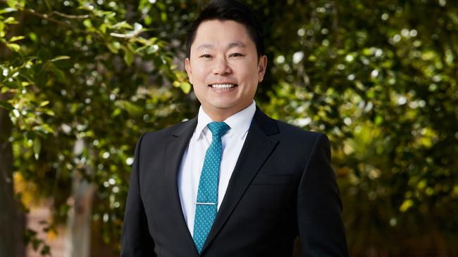 Mike Lao, Director/Sales, Edge Realty.