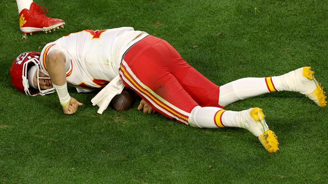 Patrick Mahomes aggravated his ankle injury after slipping over. (Photo by Rob Carr/Getty Images)