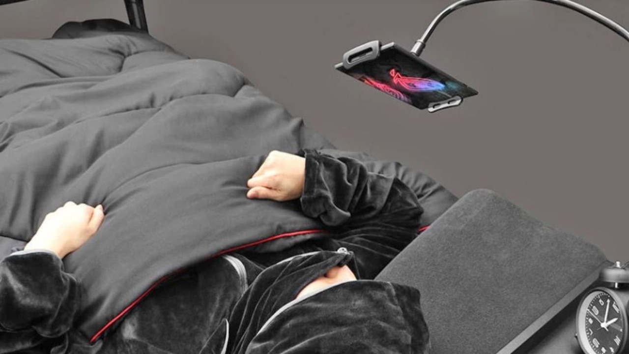 Now you can stare mindlessly at your phone hands-free. Picture: Bauhutte