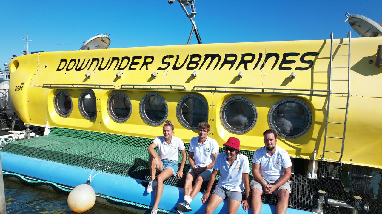 submarine tour queensland