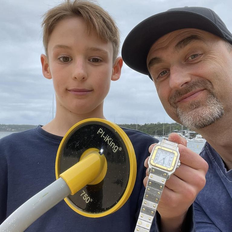 Schoolboy finds 20 000 Cartier watch lost at Balmoral Beach