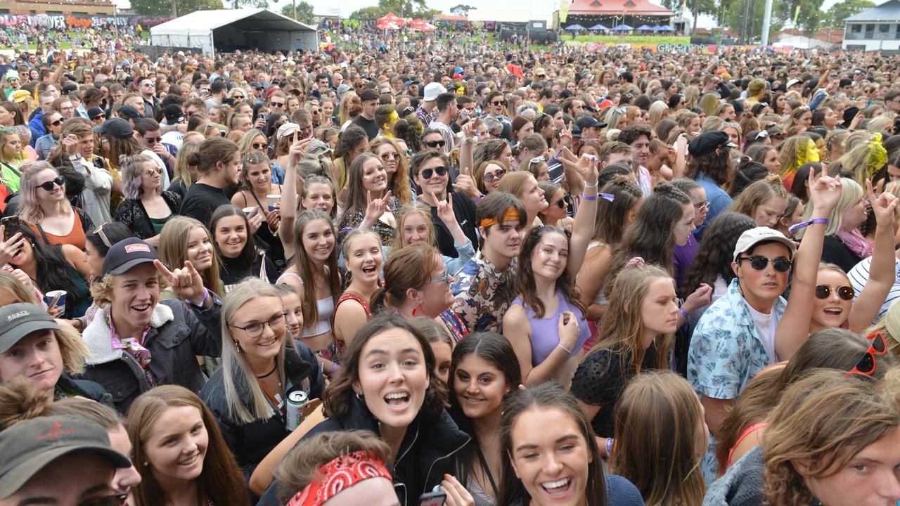 Groovin The Moo music festival attracts 20,000 The Advertiser