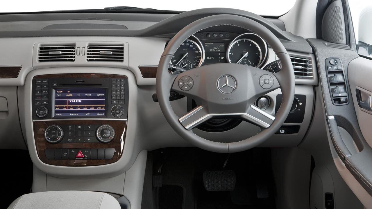 An example of the inside of a Mercedes-Benz R-Class car.