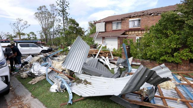 Damage to a house in Helensvale following the December 25, 2023 storm. Picture: Steve Pohlner.