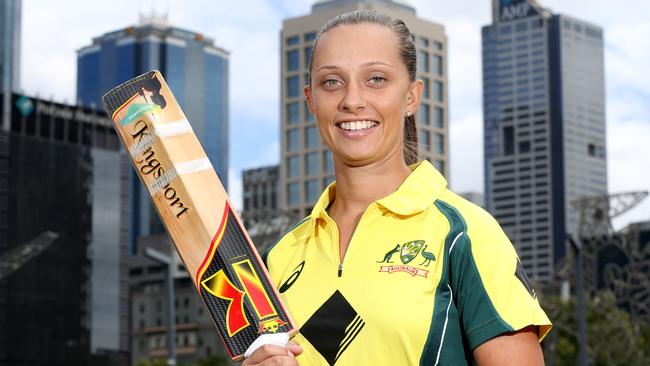 Cricketer Ashleigh Gardner is set to make her Australian national debut this Friday. Pic: Mark Wilson