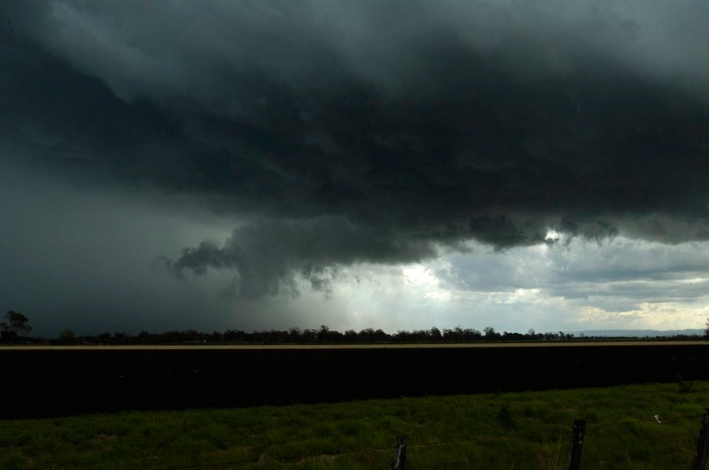 WE WERE THERE: Hail hammers Lismore, tornado trashes Dunoon | Daily ...