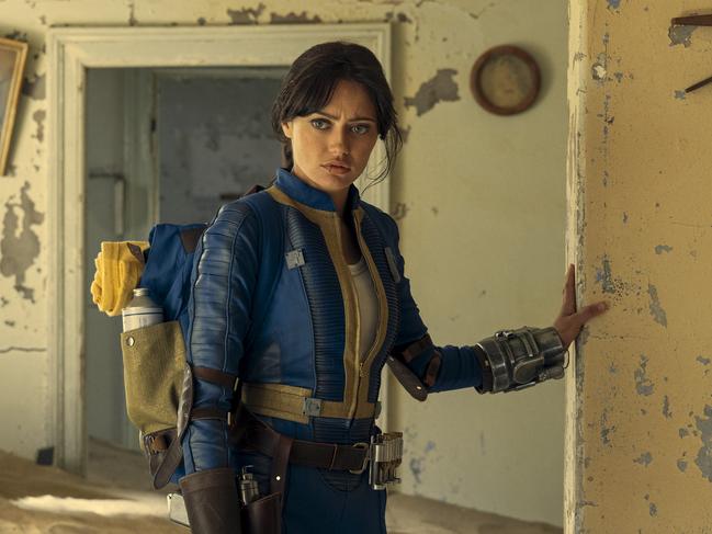 Ella Purnell in a scene from the video game adaptation Fallout on Prime Video.