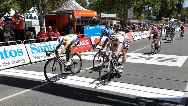 Simon Gerrans narrowly edges out Andre Greipel to win stage one of the TDU. Picture: David Mariuz/Getty Images. 