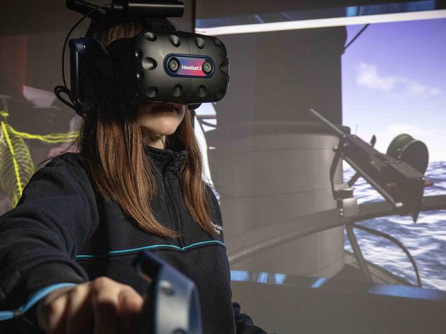 ADELAIDE, AUSTRALIA - Advertiser Photos - MAY 17, 2023: Riverbanks College Student B-12 Cora Scarlet 14yrs using VR Technologies' with Lumination guidance at the College in Angle Vale, SA. Picture: Emma Brasier