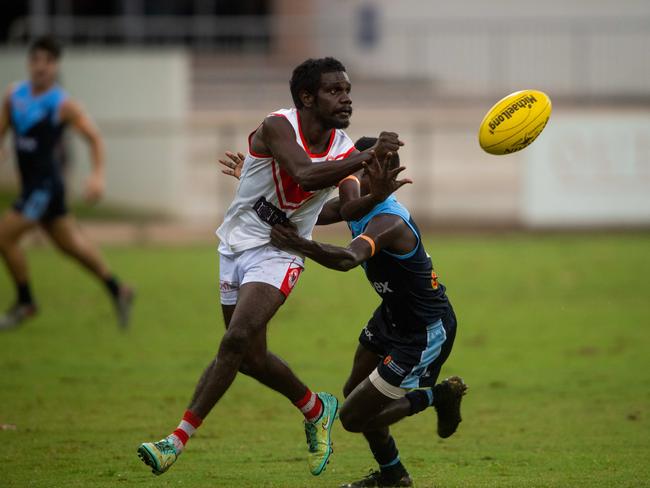 Darwin Buffaloes took on Waratah at TIO Stadium. Photo: Che Chorley