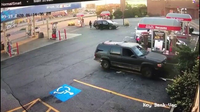 driver flees after crashing into pumps causing fire at maine gas station the advertiser driver flees after crashing into pumps