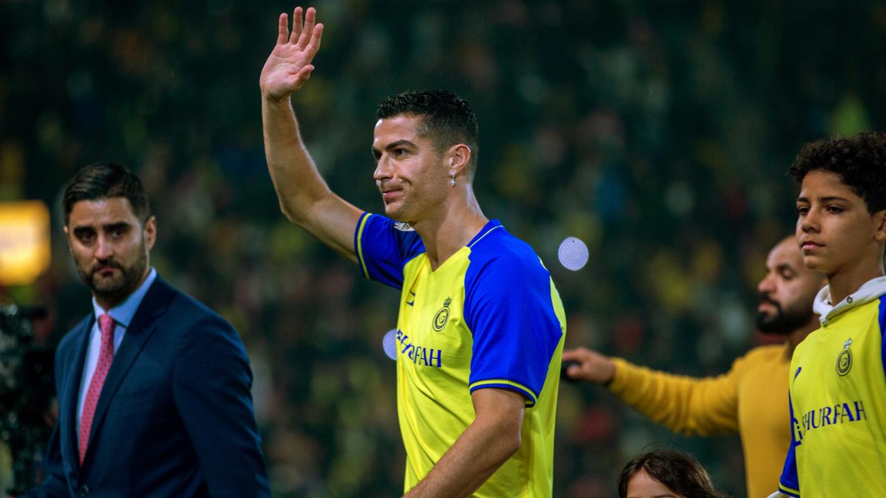 Al-Nassr print Cristiano Ronaldo shirts following his £175m-a-year move to  the Saudi club