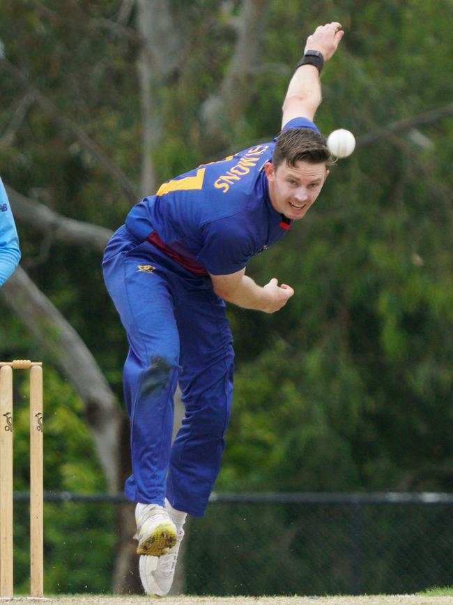 Brodie Symons bowls. Picture: Valeriu Campan