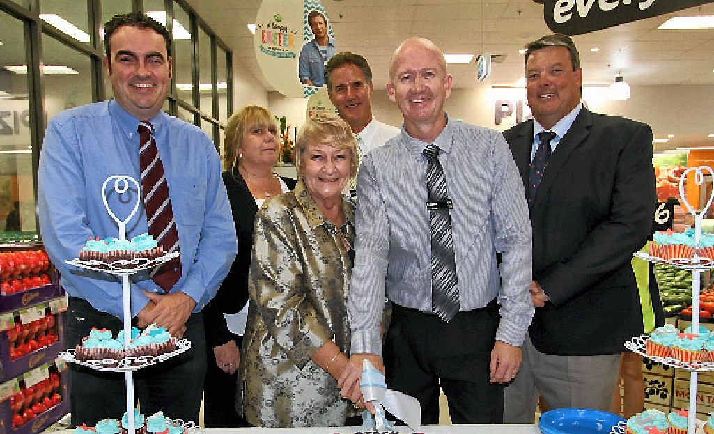 Excitement at opening of new Woolworths store | The Courier Mail