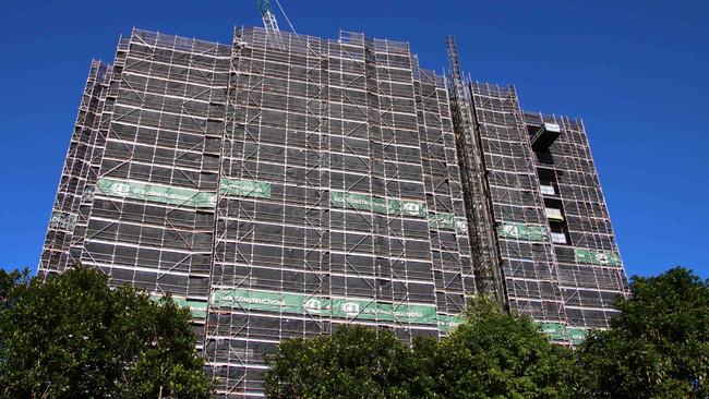 GCB Constructions Vantage View apartments at Benowa where work has stopped and construction workers have been collecting their tools. Tuesday 9th May 2023. Picture: David Clark