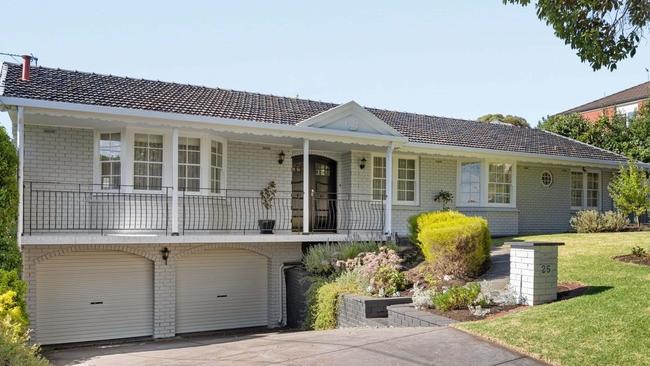 25 Arrana Ave, Rostrevor. Pic: realestate.com.au.