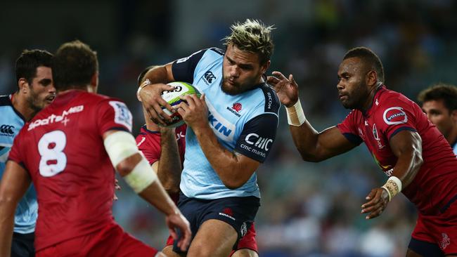 Angus Ta'avao takes on the defence for the Waratahs in 2016.