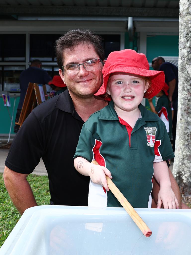 Mitch Craven with his daughter Scarlett Craven, 5, at the Whitfield State School Father's Day activity afternoon. Picture: Brendan Radke