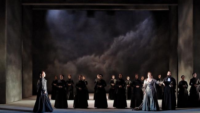 Jane Ede, Jessica Pratt and ensemble in Lucia di Lammermoor. Picture: Prudence Upton