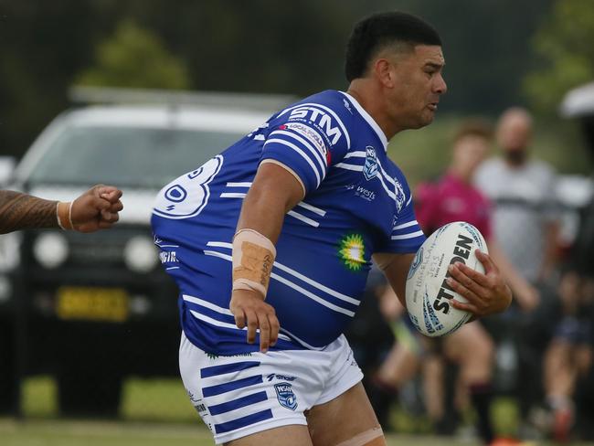 Narellan’s Josh Campbell was in the thick of the action against Oakdale. Photo: Warren Gannon Photography