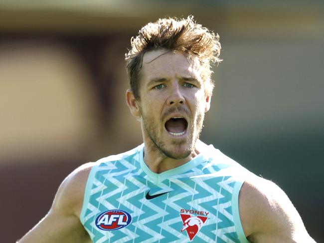 Luke Parker during the Sydney Swans training session at the SCG on April 26, 2024. Photo by Phil Hillyard(Image Supplied for Editorial Use only - **NO ON SALES** - Â©Phil Hillyard )