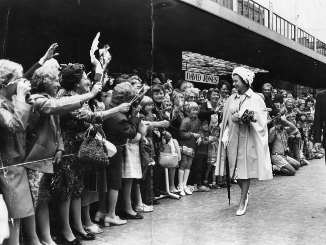 SA Premier Don Dunstan with the Queen on her 10-minute walk along Rundle Mall.