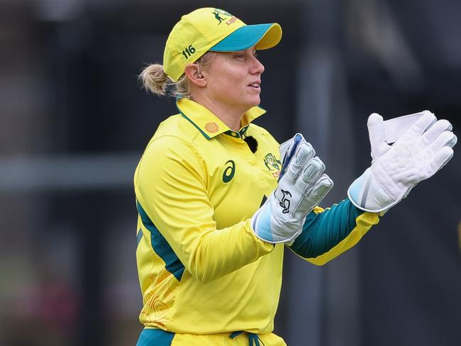 MELBOURNE, AUSTRALIA - OCTOBER 12: Alyssa Healy of Australia during game two of the womens One Day International series between Australia and the West Indies at Junction Oval on October 12, 2023 in Melbourne, Australia. (Photo by Asanka Ratnayake/Getty Images)