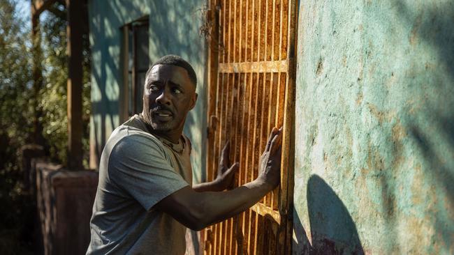 Idris Elba as Dr. Nate Samuels in Beast, directed by Baltasar Kormákur.