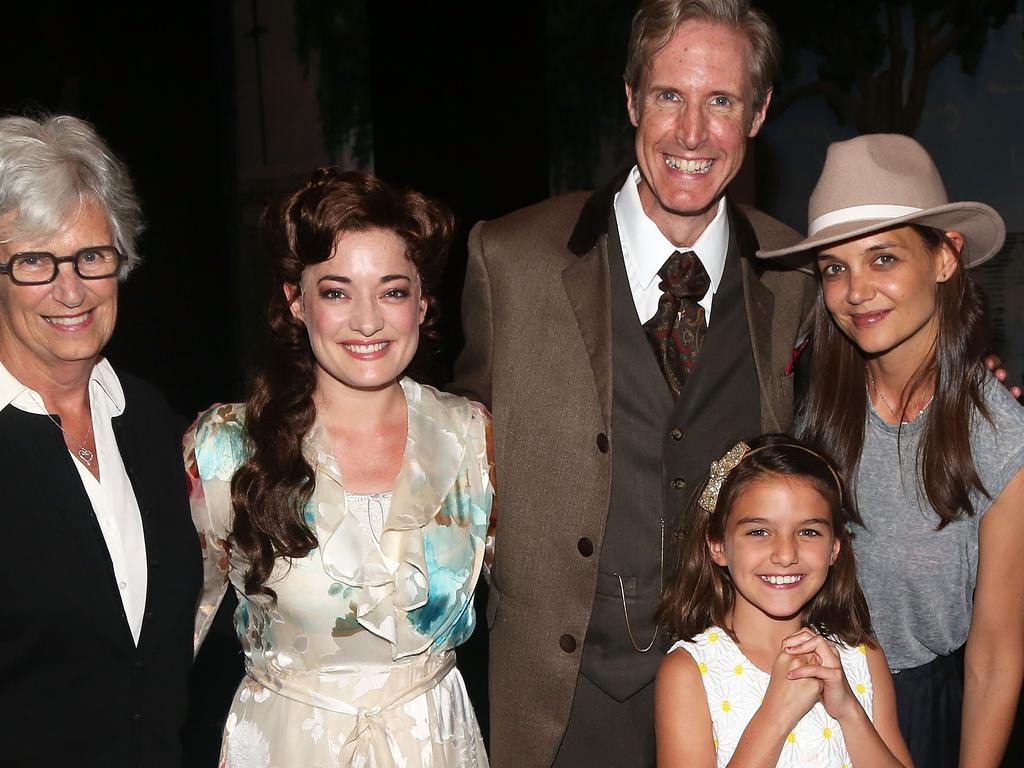 (L-R) Grandmother Kathleen Holmes, Laura Michelle Kelly as "Sylvia Llewelyn Davies", Paul Slade Smith as "Charles Frohman", Suri Cruise, and mother Katie Holmes, backstage at Finding Neverland in 2016. Picture: Supplied