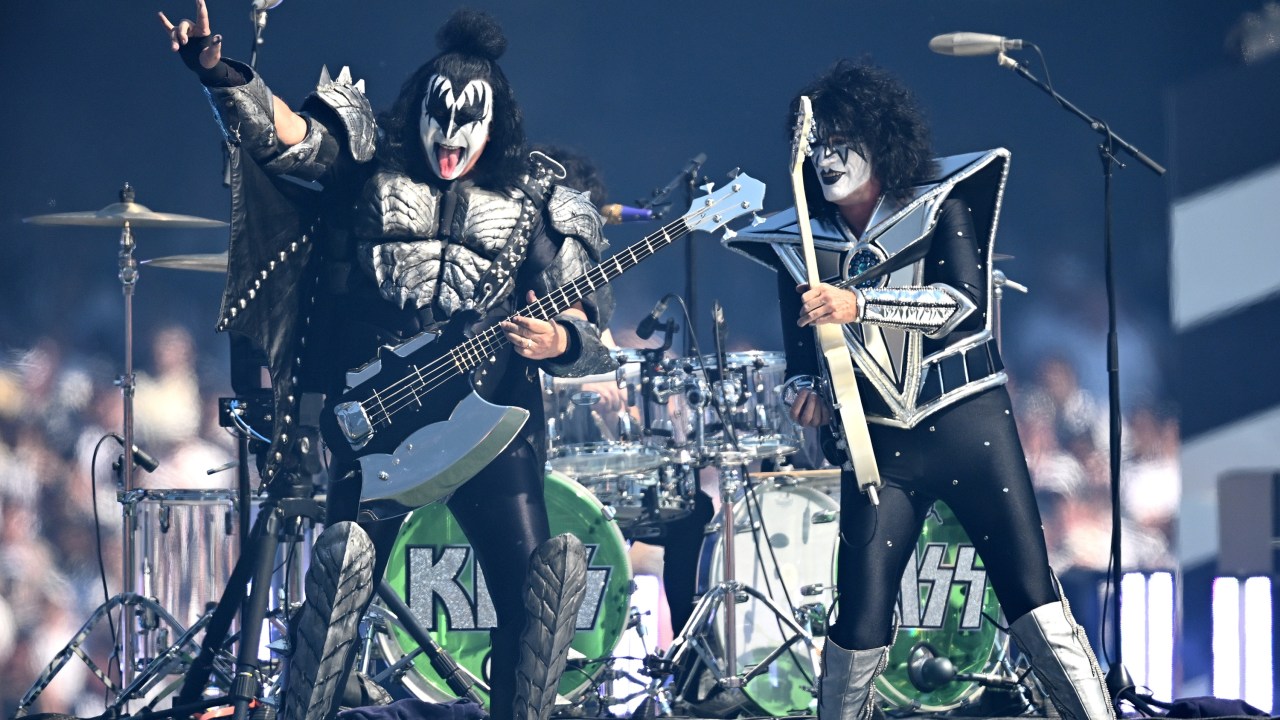 American rockers KISS thrill the 100,000 inside the MCG with stunning