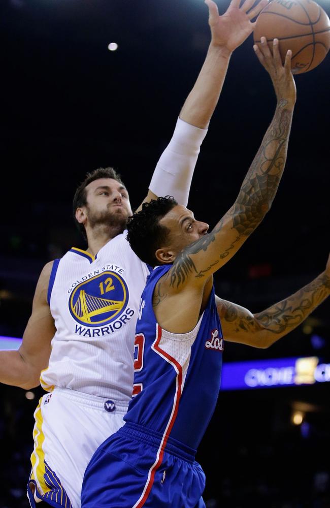Matt Barnes of the LA Clippers goes up for a shot against Andrew Bogut of the Golden State Warriors. Picture: Ezra Shaw