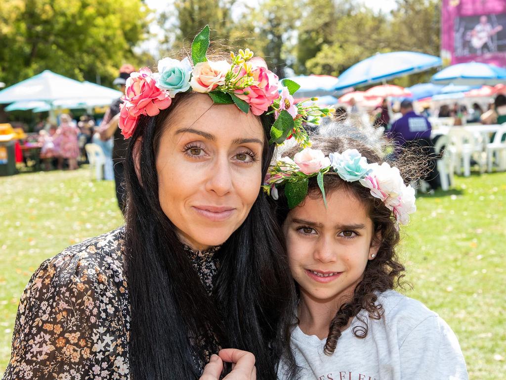 Chantelle and Ava Ryals. Festival of Food and Wine, Queens Park, Toowoomba Carnival of Flowers. Saturday September 10, 2022 Picture: Bev Lacey