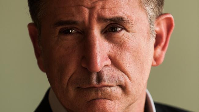 Anthony LaPaglia slams Australia s federal government Refugee  