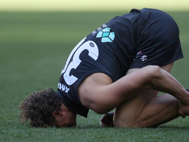 Charlie Curnow in pain after injuring his ankle against Hawthorn. Picture: Daniel Pockett/Getty Images)