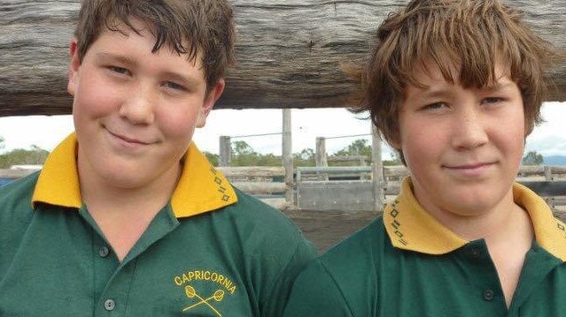 Mitchell Cockerton (L) and Connor Cockerton (R) in their polocrosse team shirts.